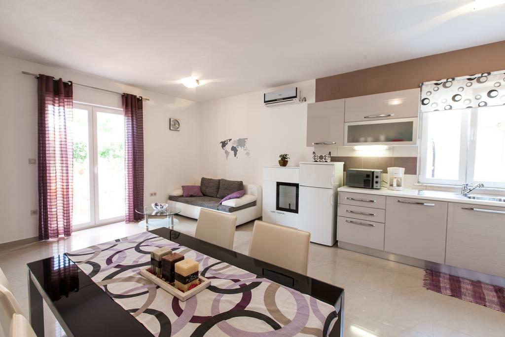 The Golden Island Apartments Krk Town Exterior foto
