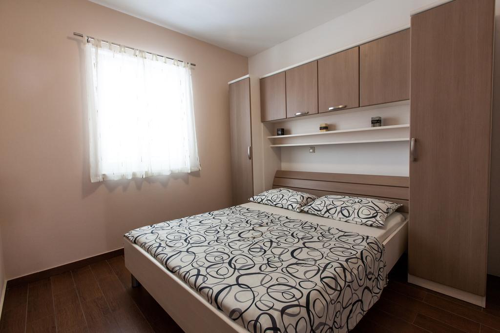 The Golden Island Apartments Krk Town Zimmer foto